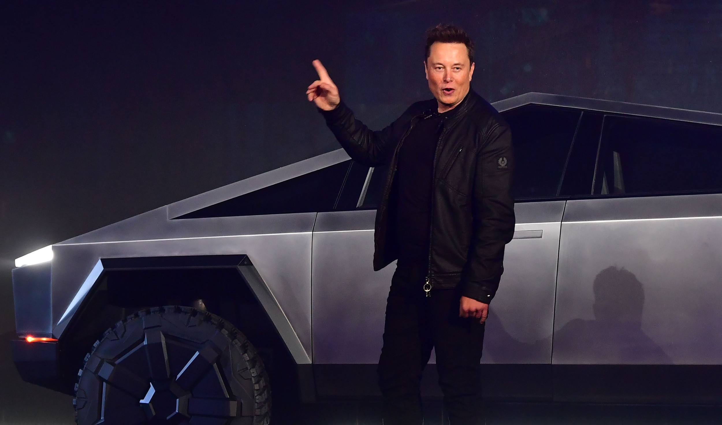 Tesla Offers Mass Discount After Trump Supporters Turn on Musk