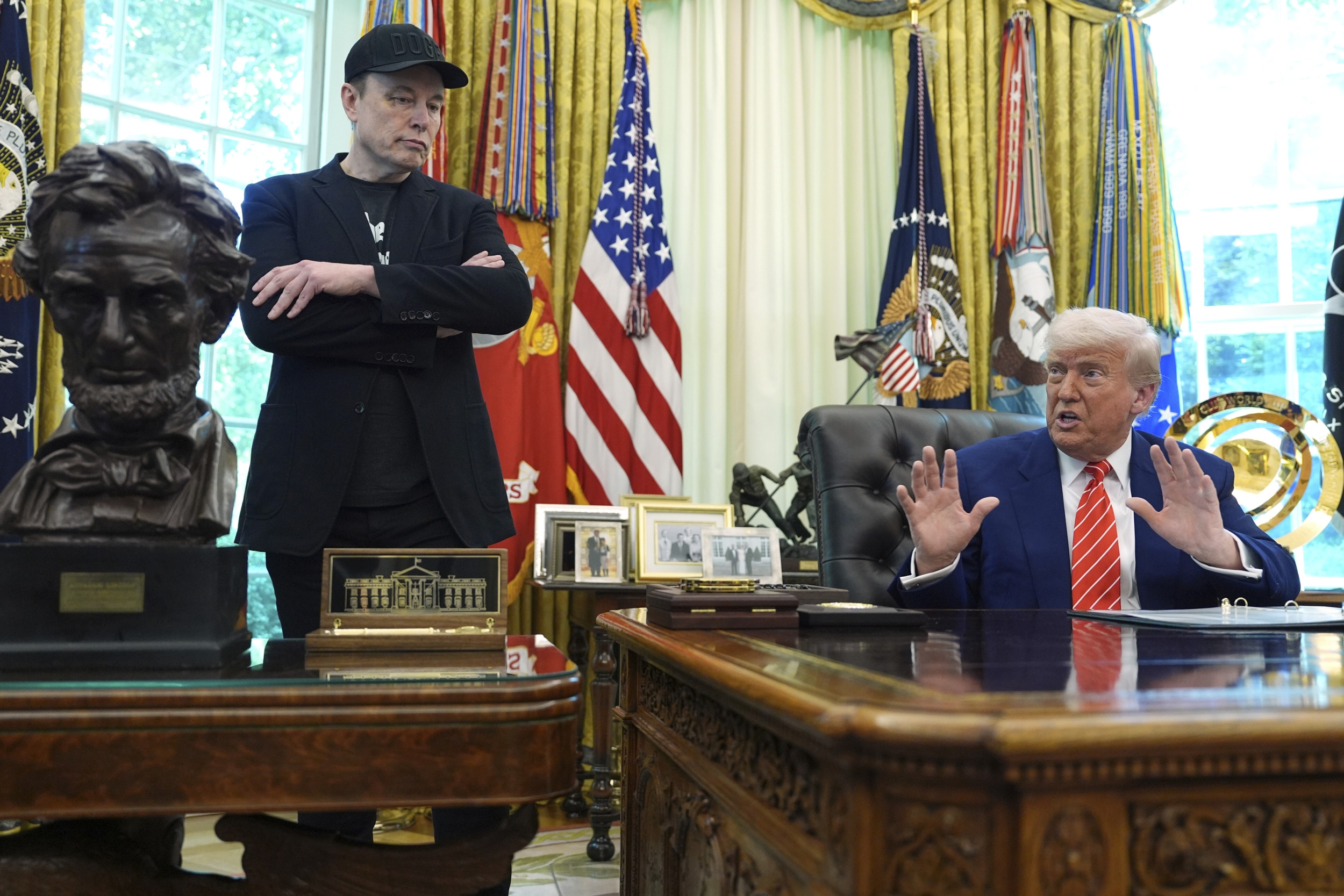 Elon Musk's Father Says Feud With Trump 'a Mistake'