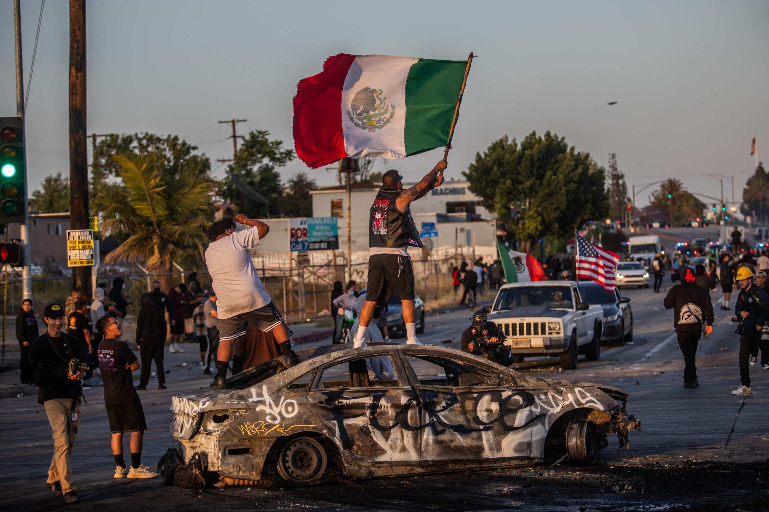 LA Protests: Trump's National Guard Move Sparks Legal Concerns
