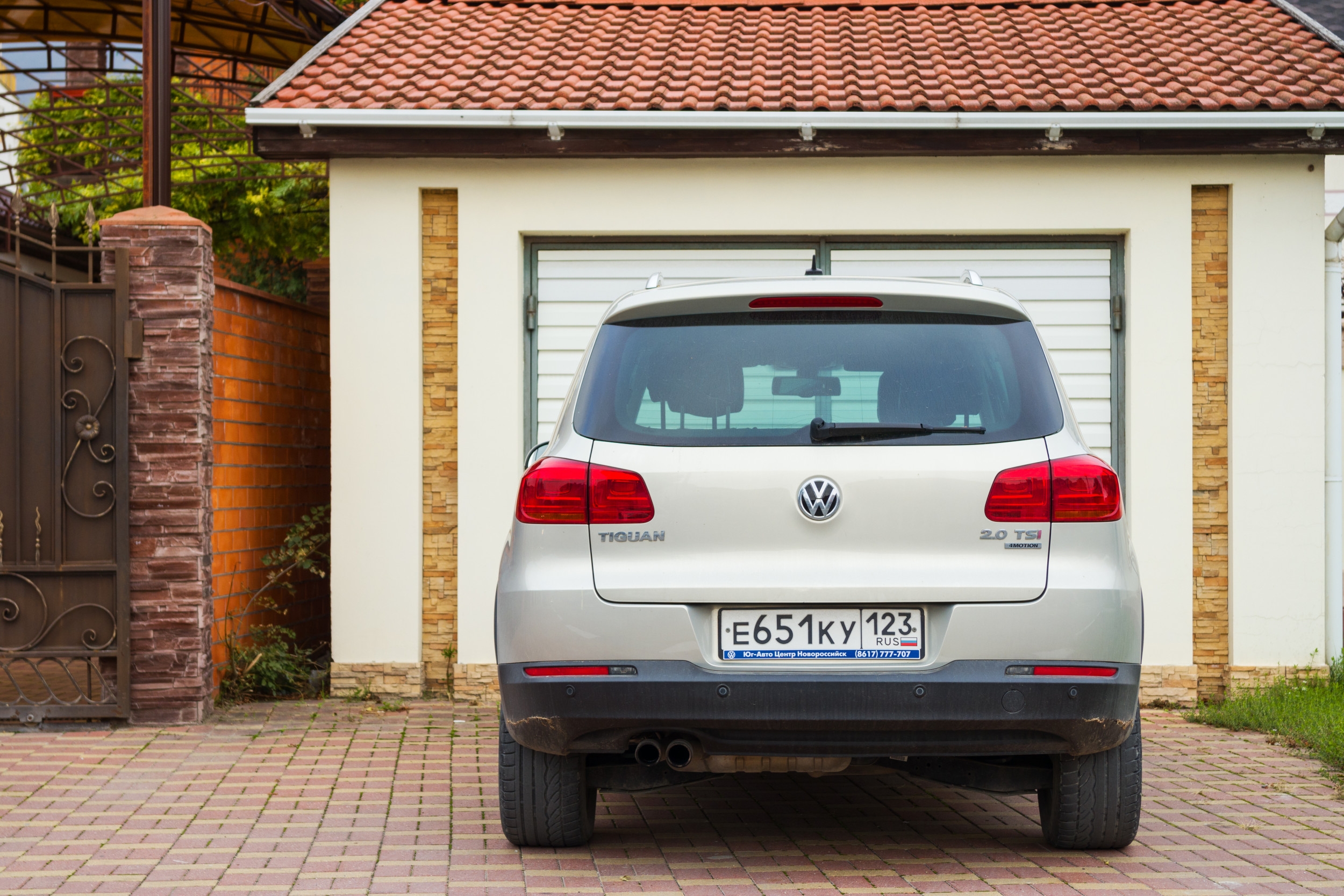 Homeowner Has 10-Year Problem with Driveway, Internet Has Wild Solutions