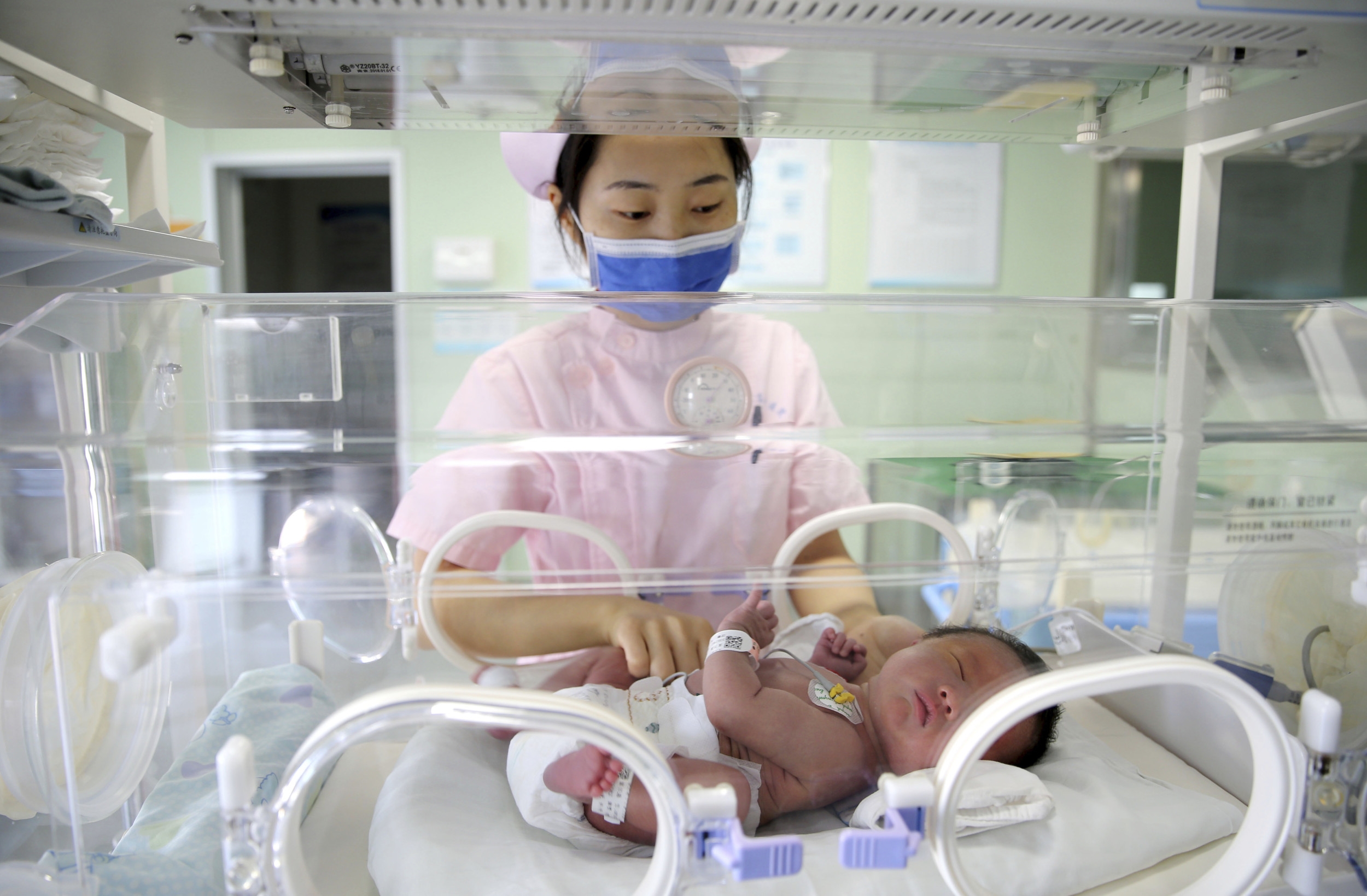 China Makes Childbirth Change Amid Falling Birth Rate
