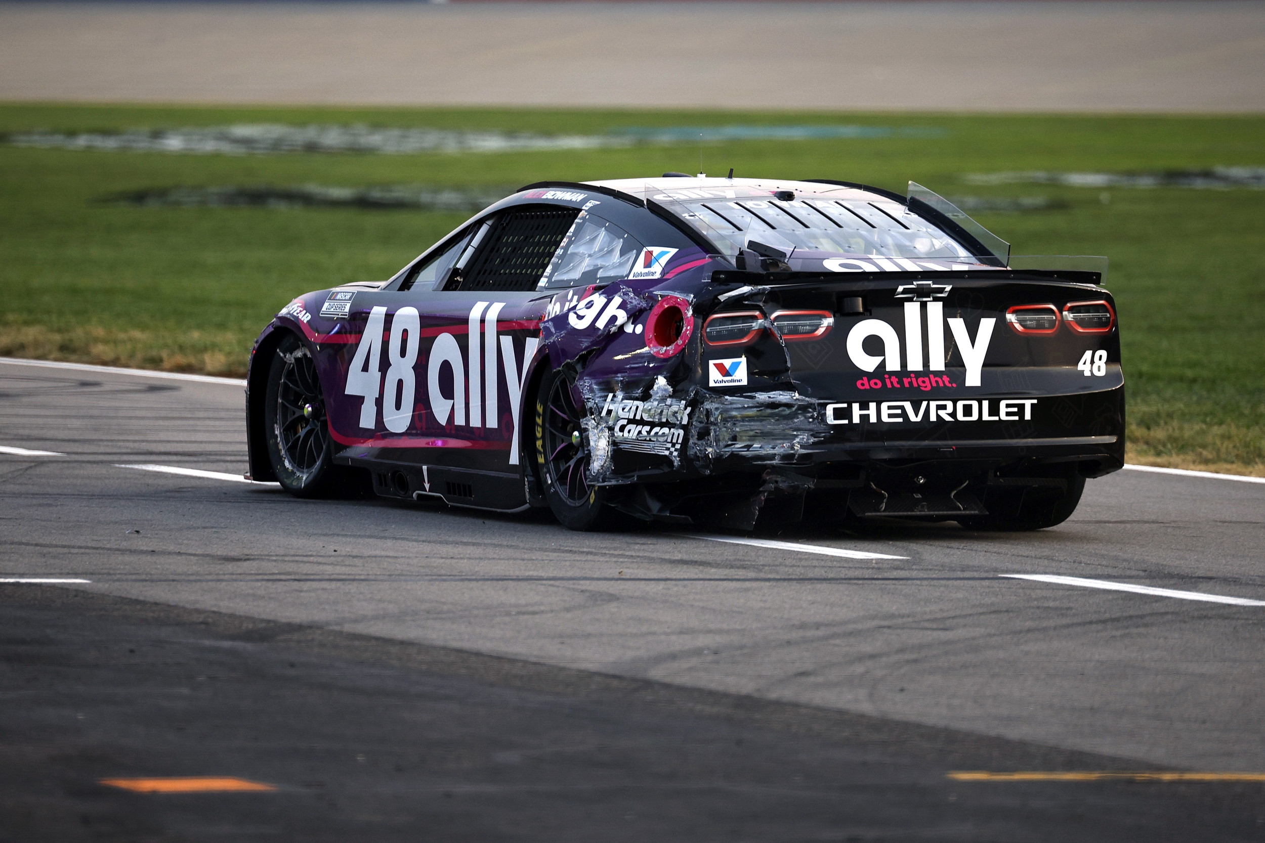 Denny Hamlin Stunned by Alex Bowman's Michigan Crash - 'Big Lick'