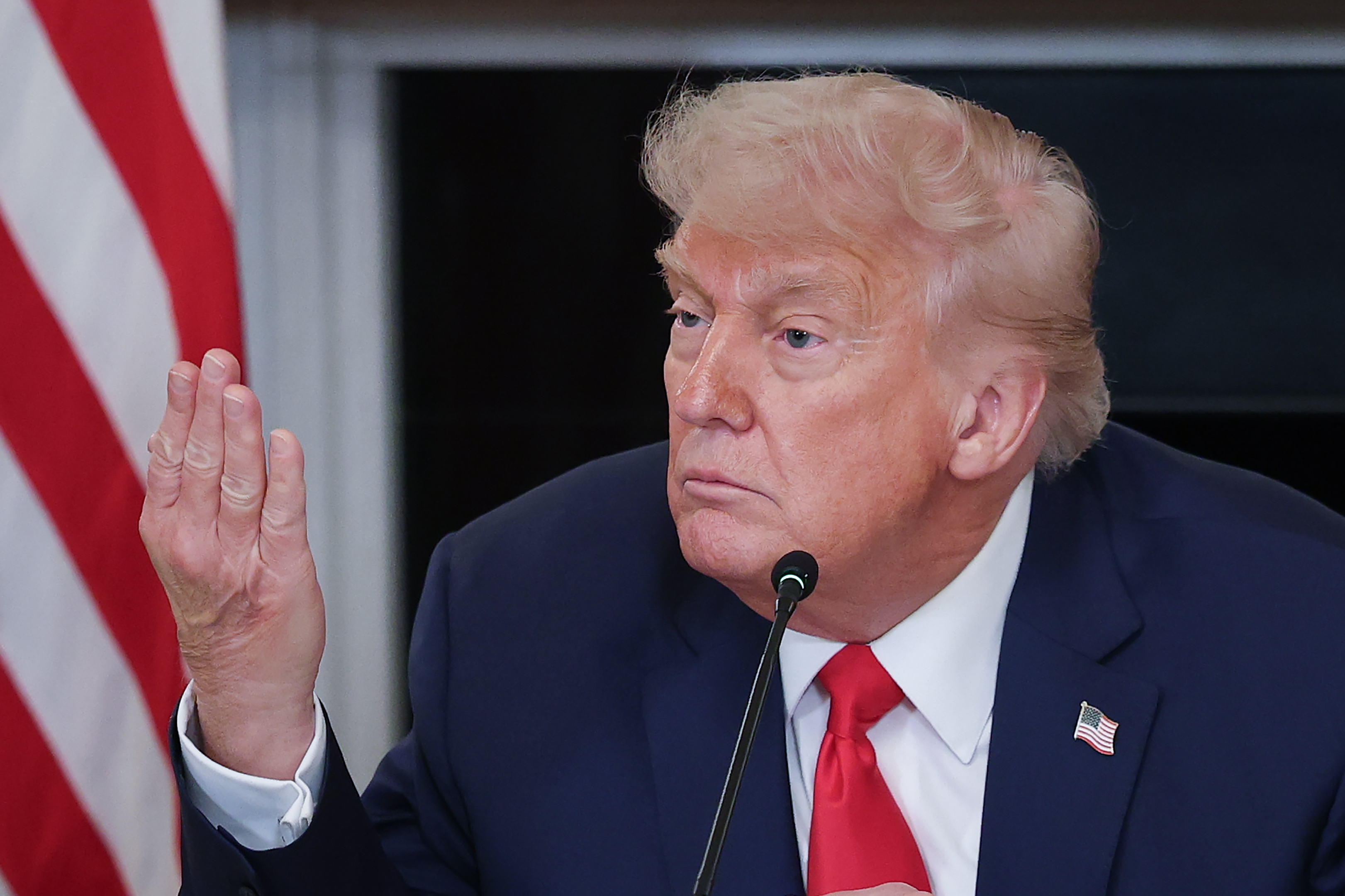 Trump Tariffs Face Delay as White House Struggles To Meet 90 Deals Deadline