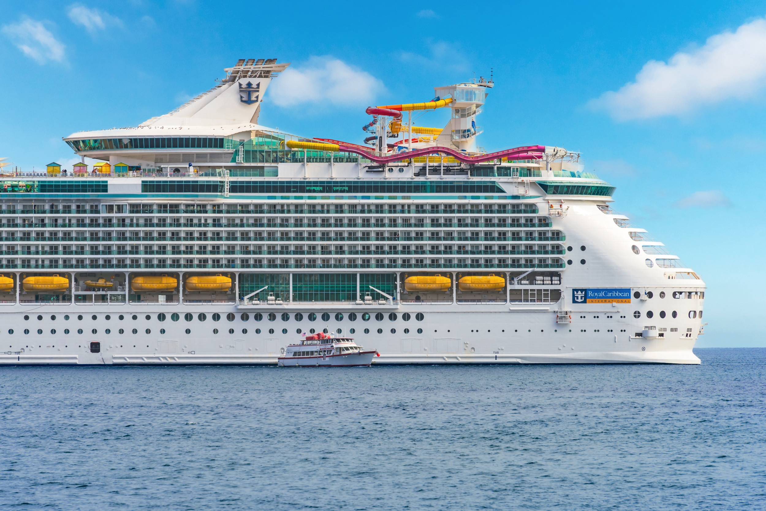 Chaos As Cruise Ship Window Shatters Raining Glass Onto Busy Pool Deck