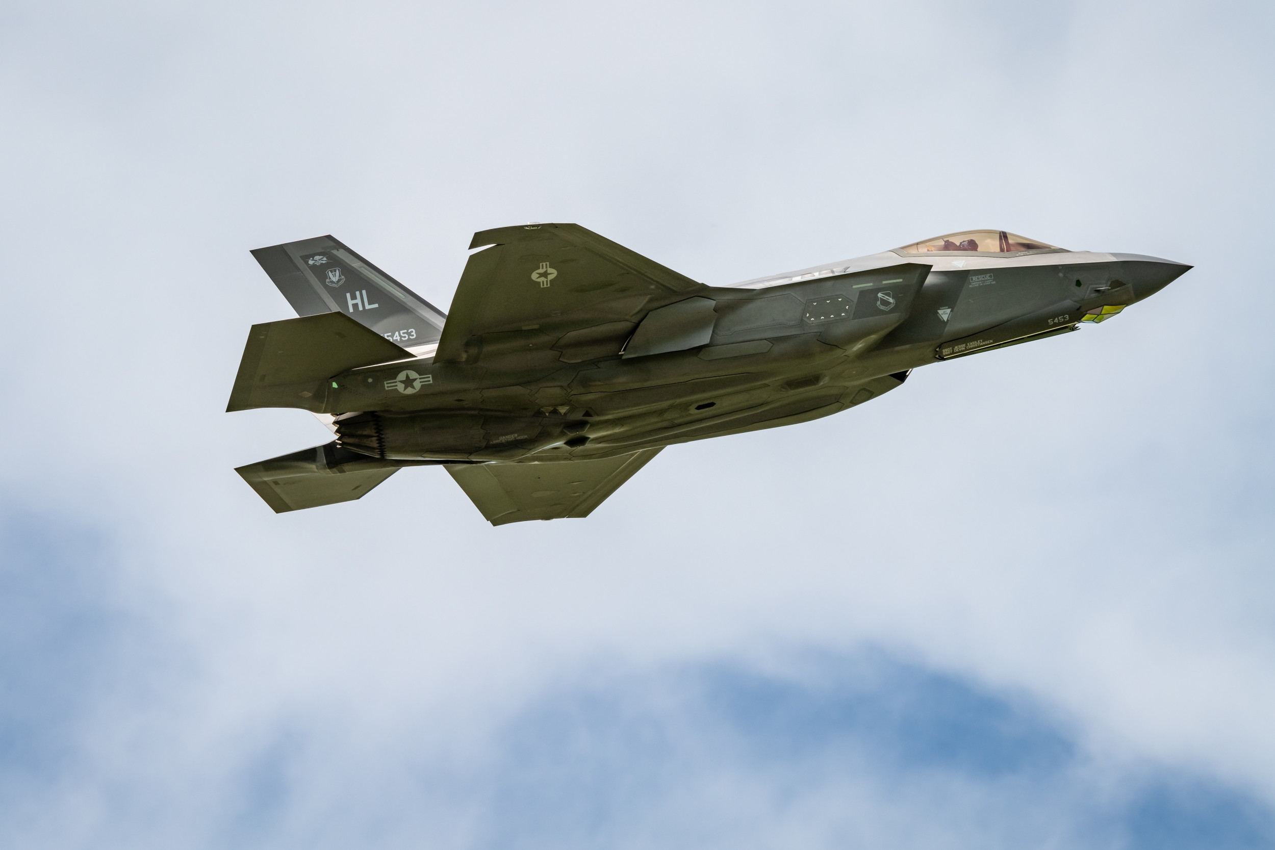 U.S. Air Weapons Show Dominance in Israel's Strike on Iran