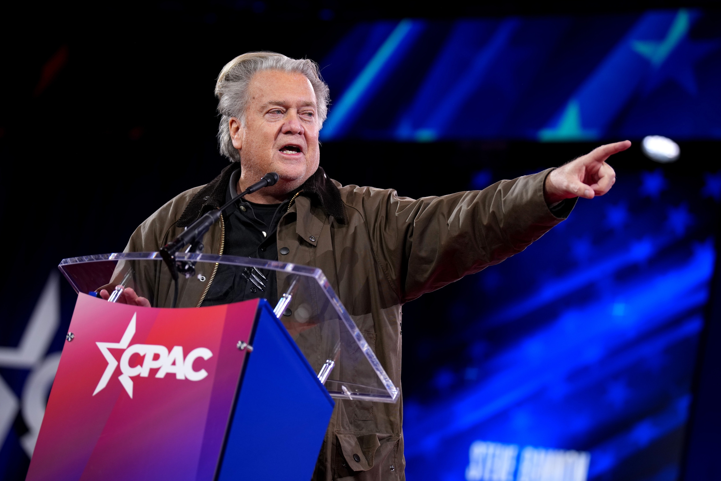 Steve Bannon Questions Israel Reliance on US: 'They Want Us To Go on Offense'