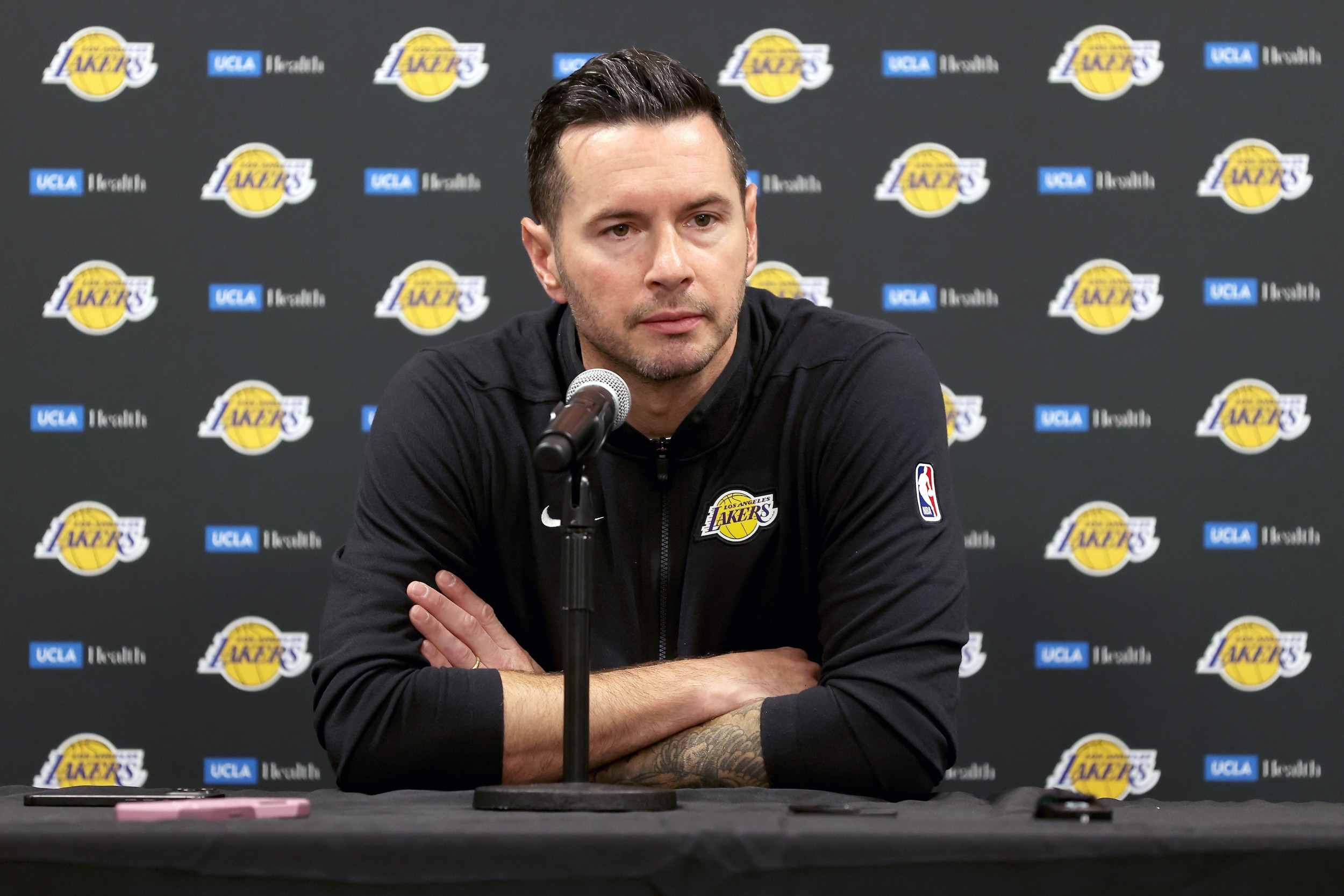 Lakers Eyeing Perfect Match at Center Position: Report