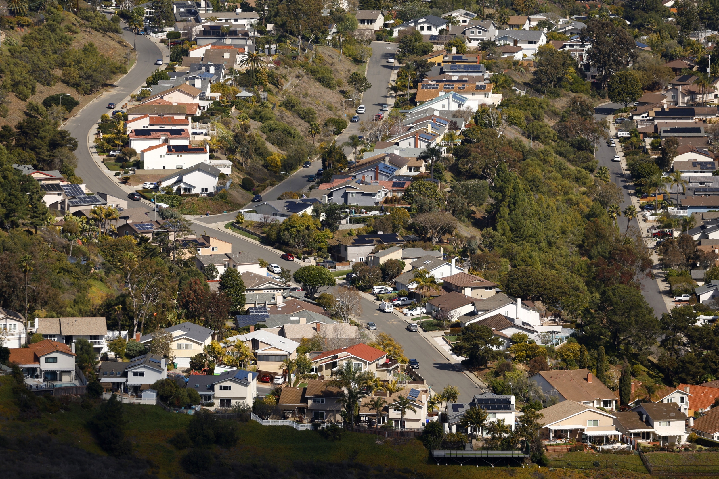 US Housing Market Cools As Down Payments Shrink