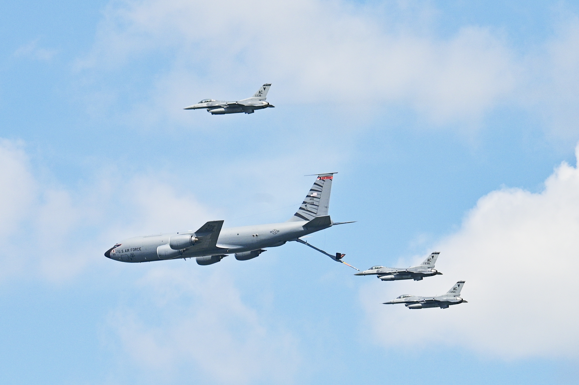 U.S. Tanker Aircraft Head to Middle East as Threat of Iran War Rises