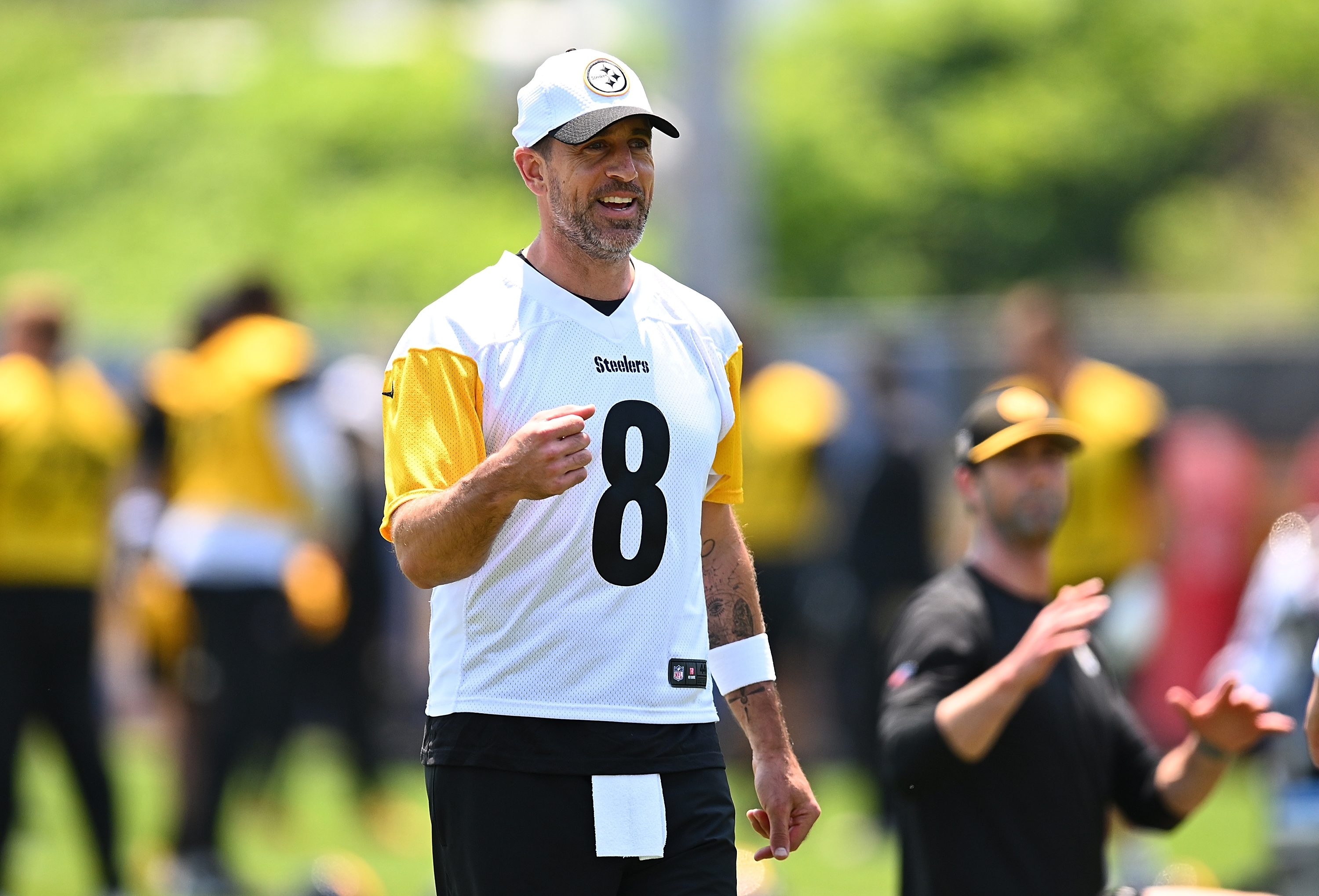 Steelers, Packers Linked to Potential Trade Aaron Rodgers Would Love