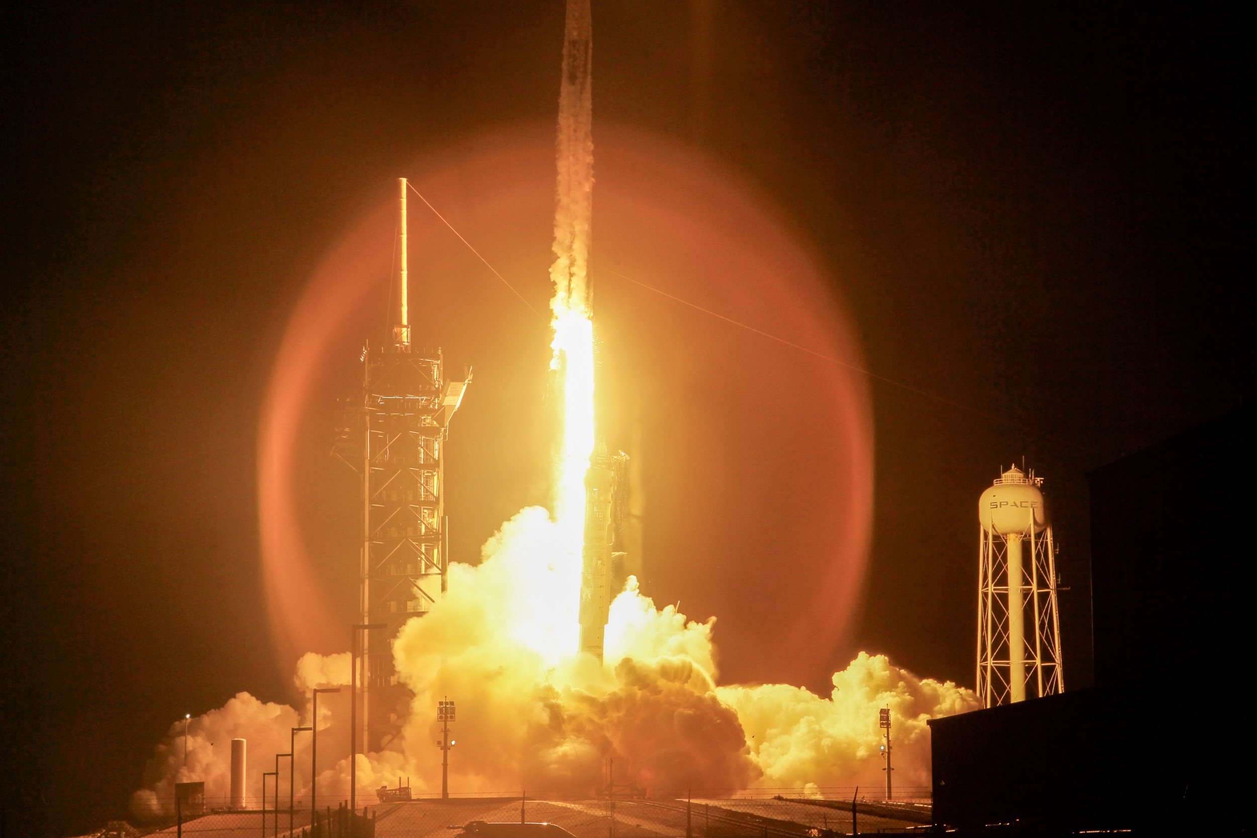 SpaceX Test Flight Suffers 'Major Anomoly'
