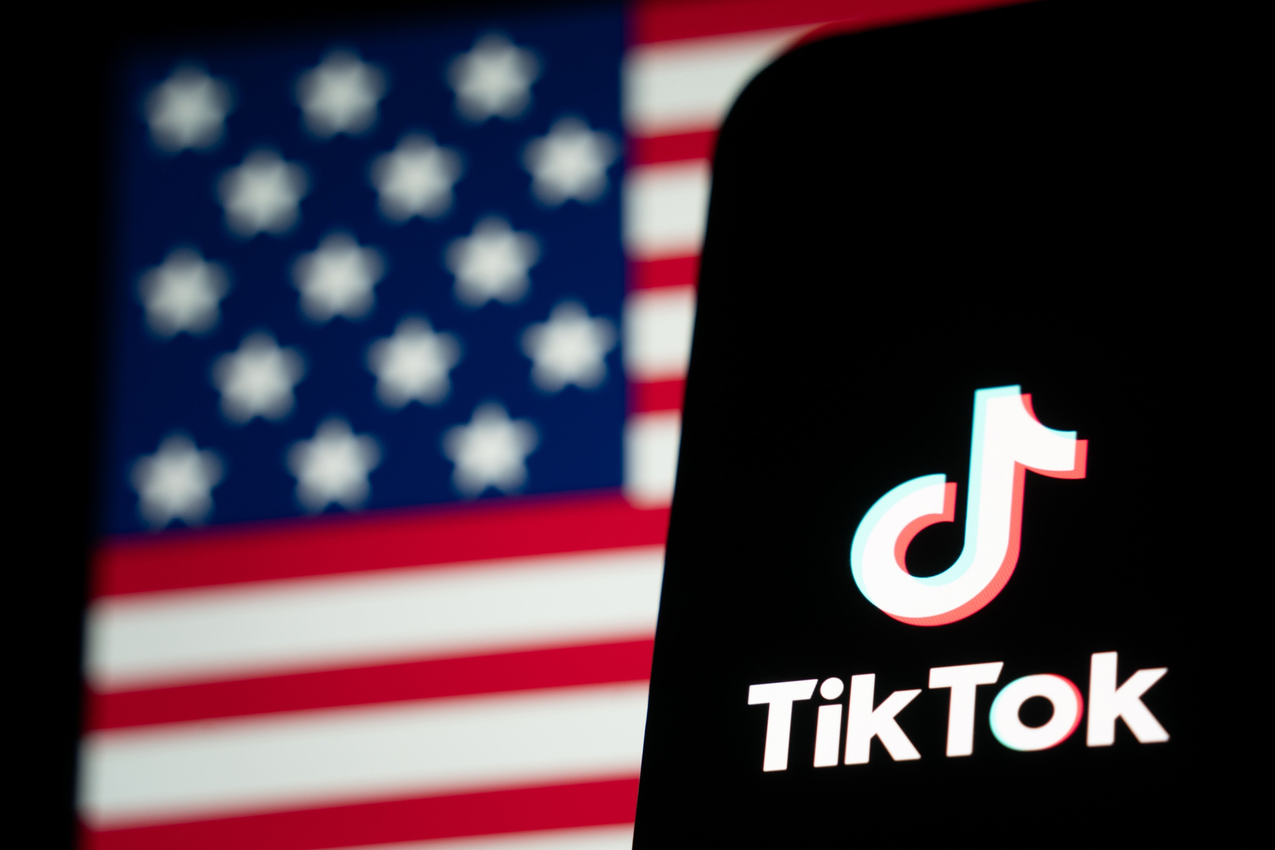 Trump TikTok Executive Order Sparks MAGA Backlash: 'Brazenly Illegal'