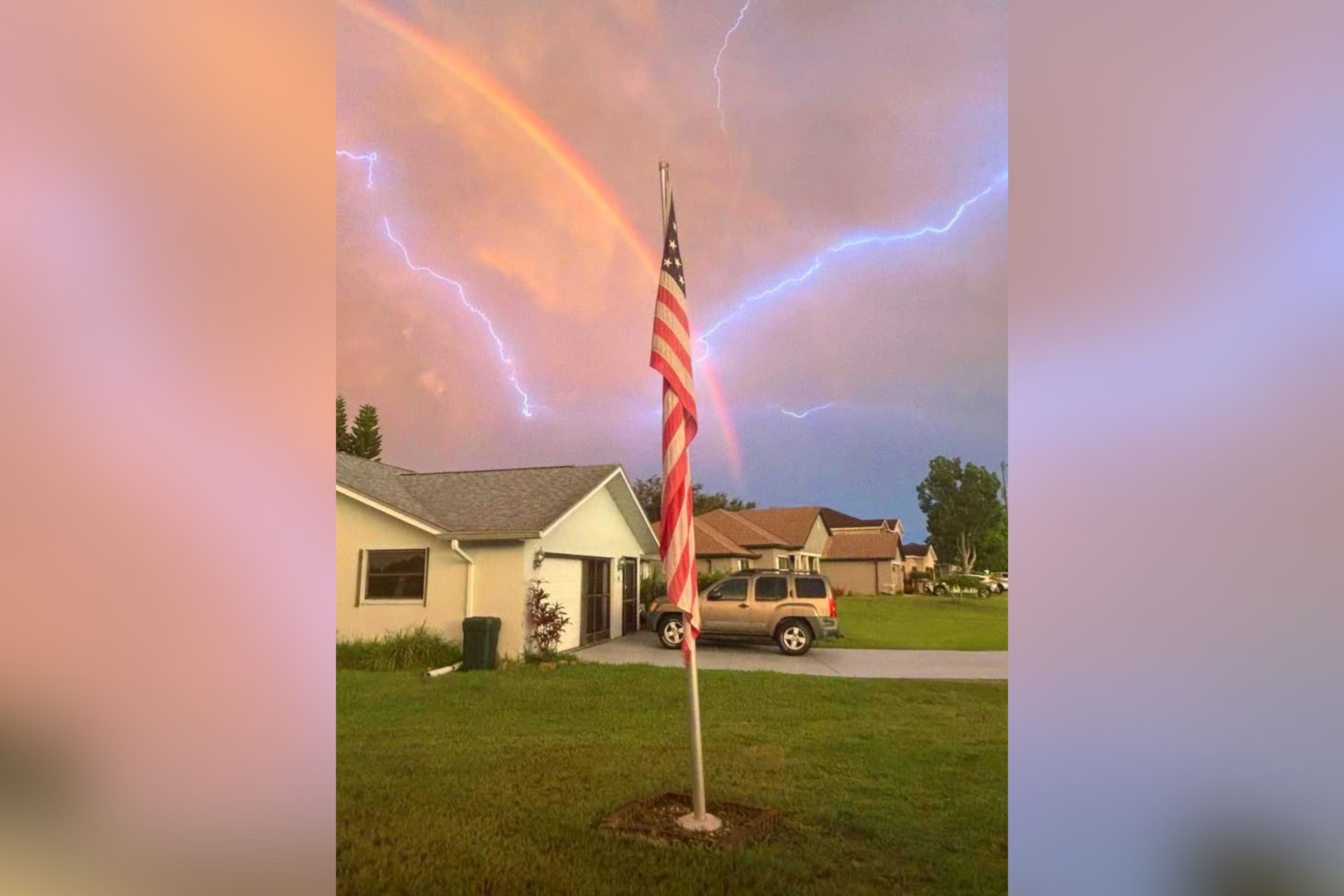 'Incredible' Lightning Rainbow Strikes Florida