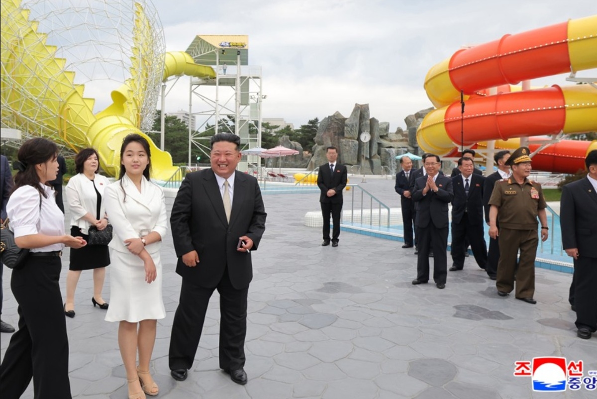 Wife of North Korea's Kim Jong Un Reemerges With Luxury Handbag