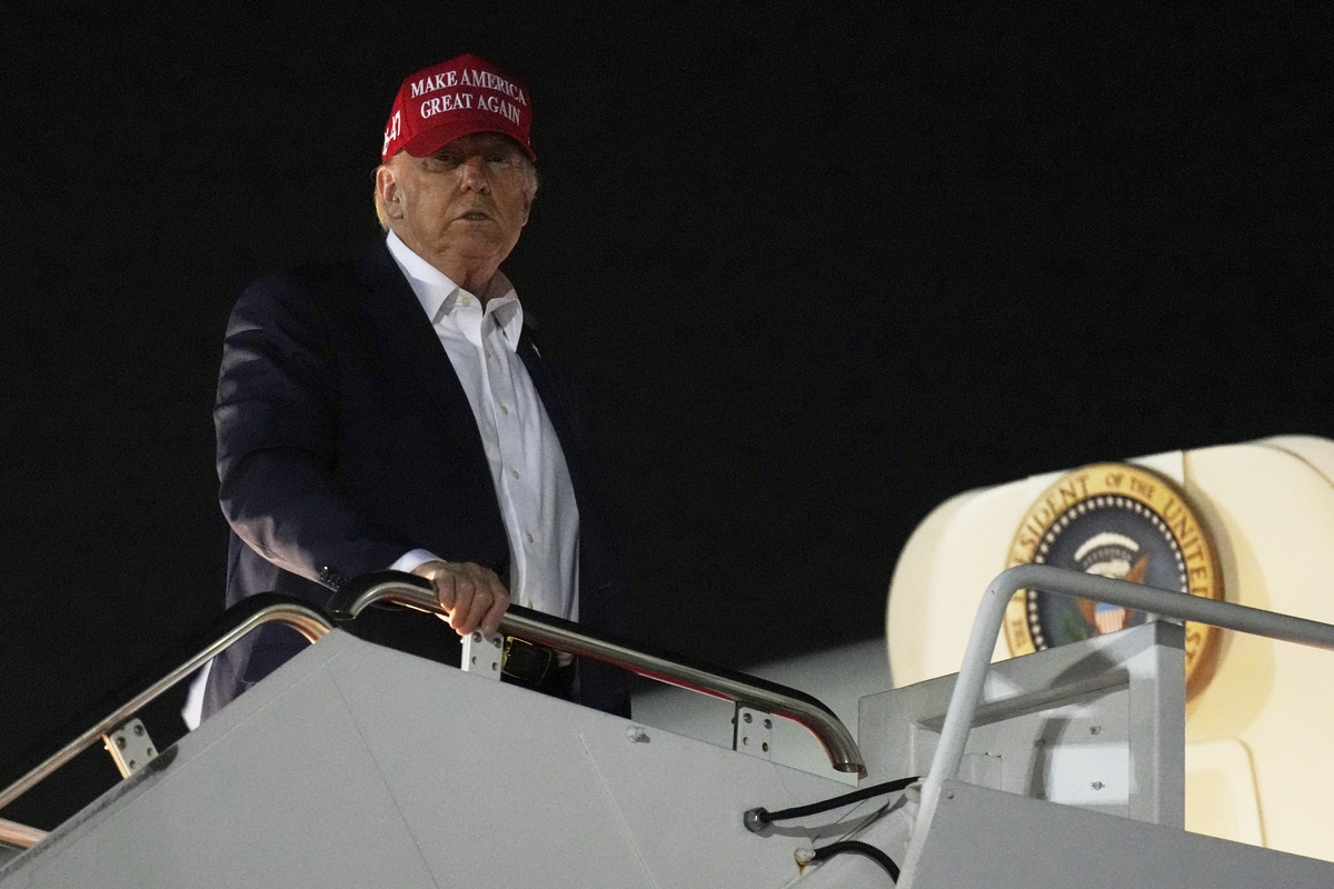 Fighter Jets Intercept Planes Breaching Trump No Fly Zone