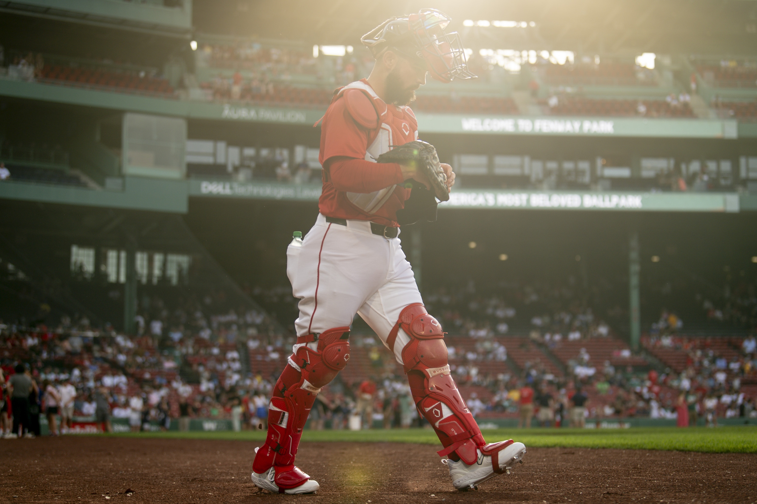Struggling Red Sox Catcher Perfectly Fits Division Rival's Trade Deadline Need