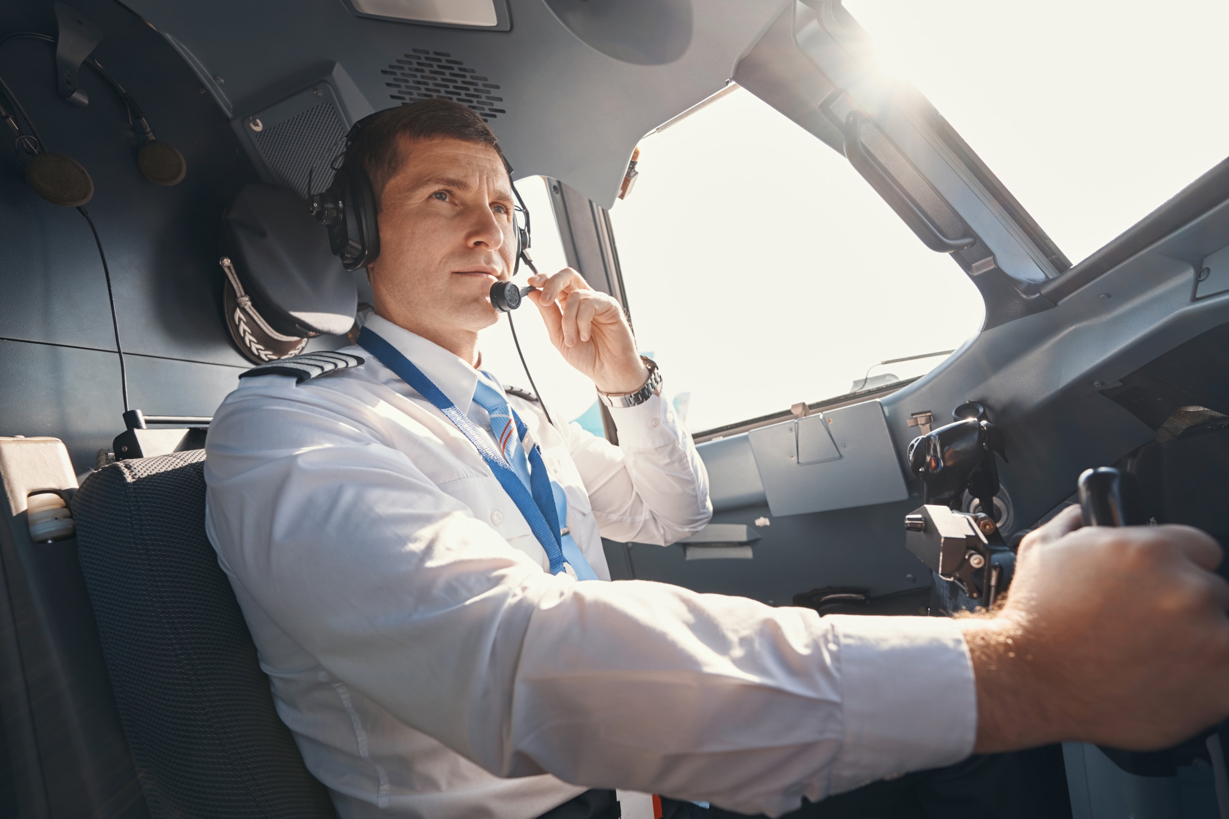 Plane is Given All Clear to Fly After Pilot Reports Issue, But There's Still a Problem