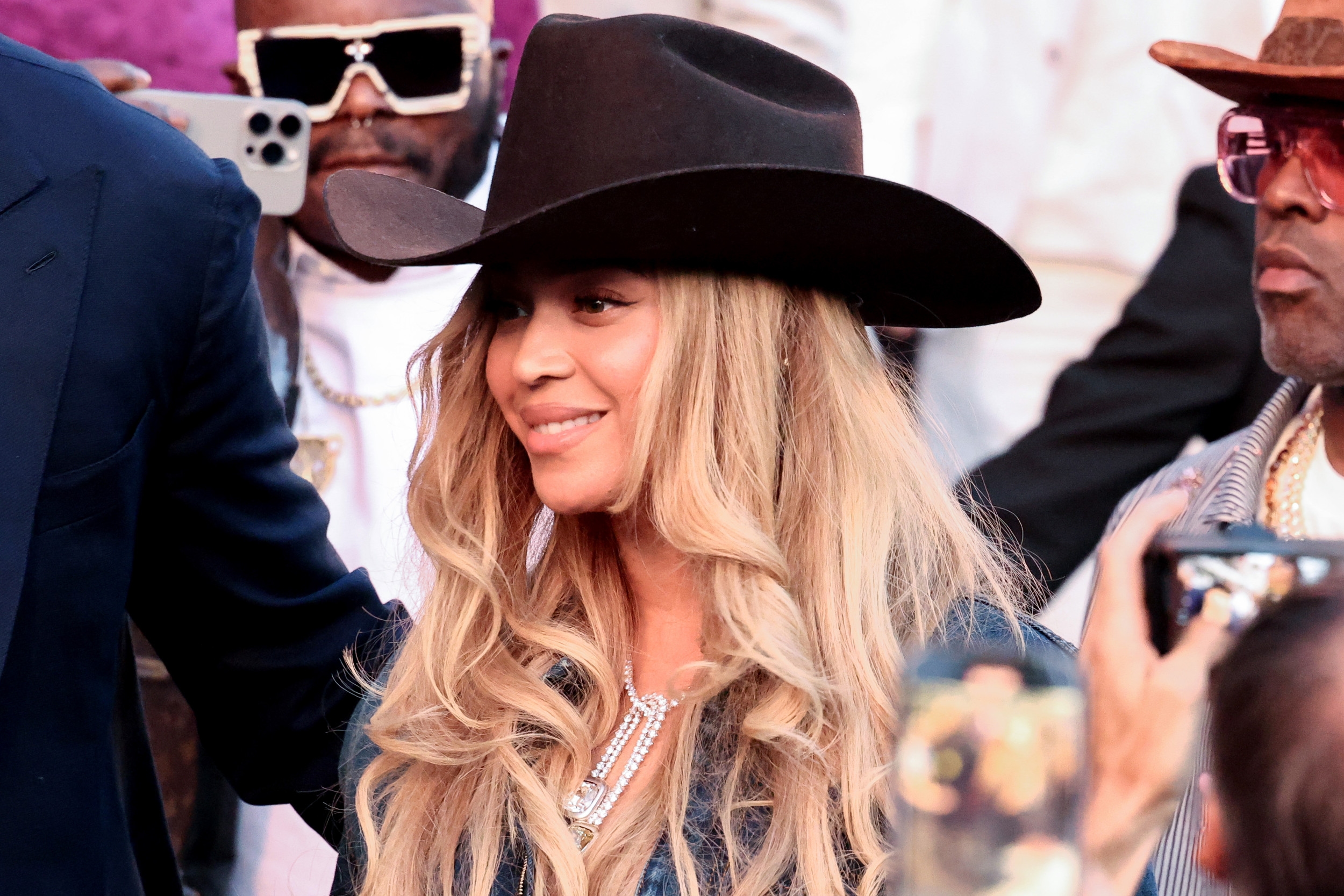 Unpublished Beyoncé Music Allegedly Stolen from Car—Police