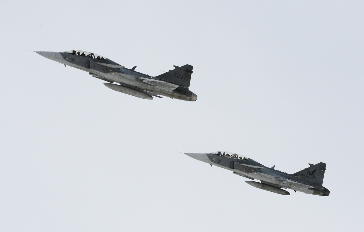 NATO Scrambles Supersonic Fighter Jets Amid 'Massive' Russian Attacks