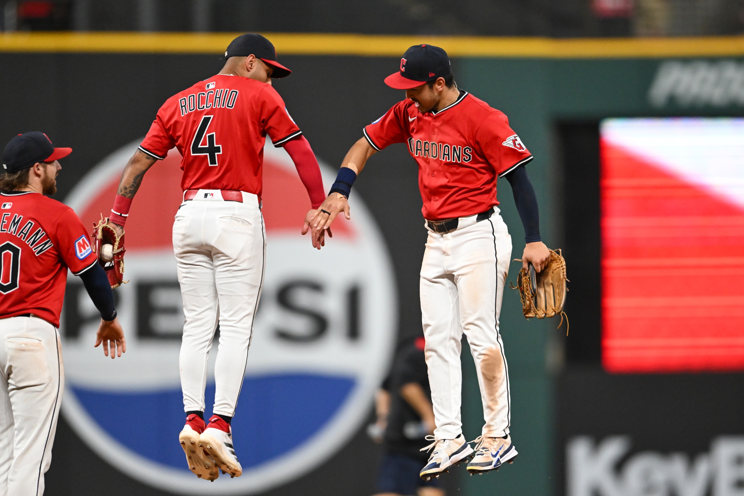 Padres Predicted To Trade For Gold Glove Outfielder To Fill Massive Void