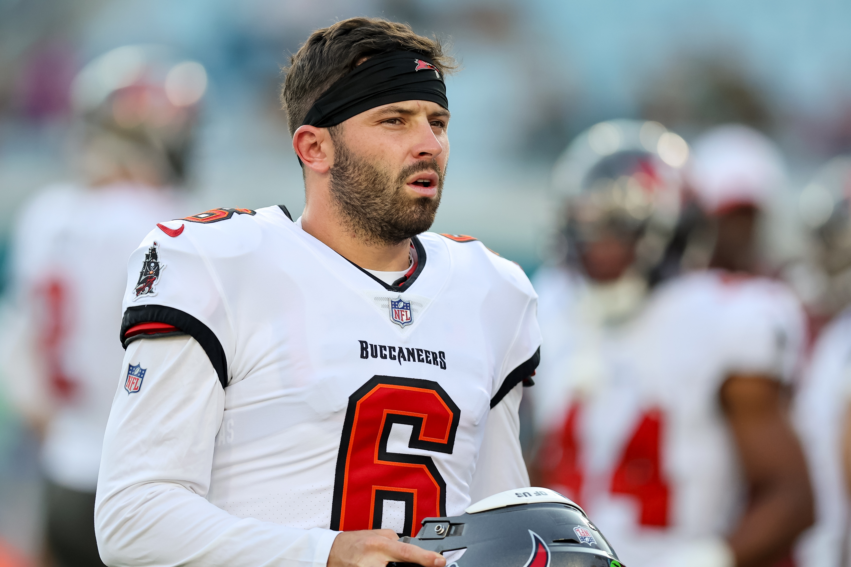 Buccaneers' Baker Mayfield Pulled From Practice Due to Concerning Injury