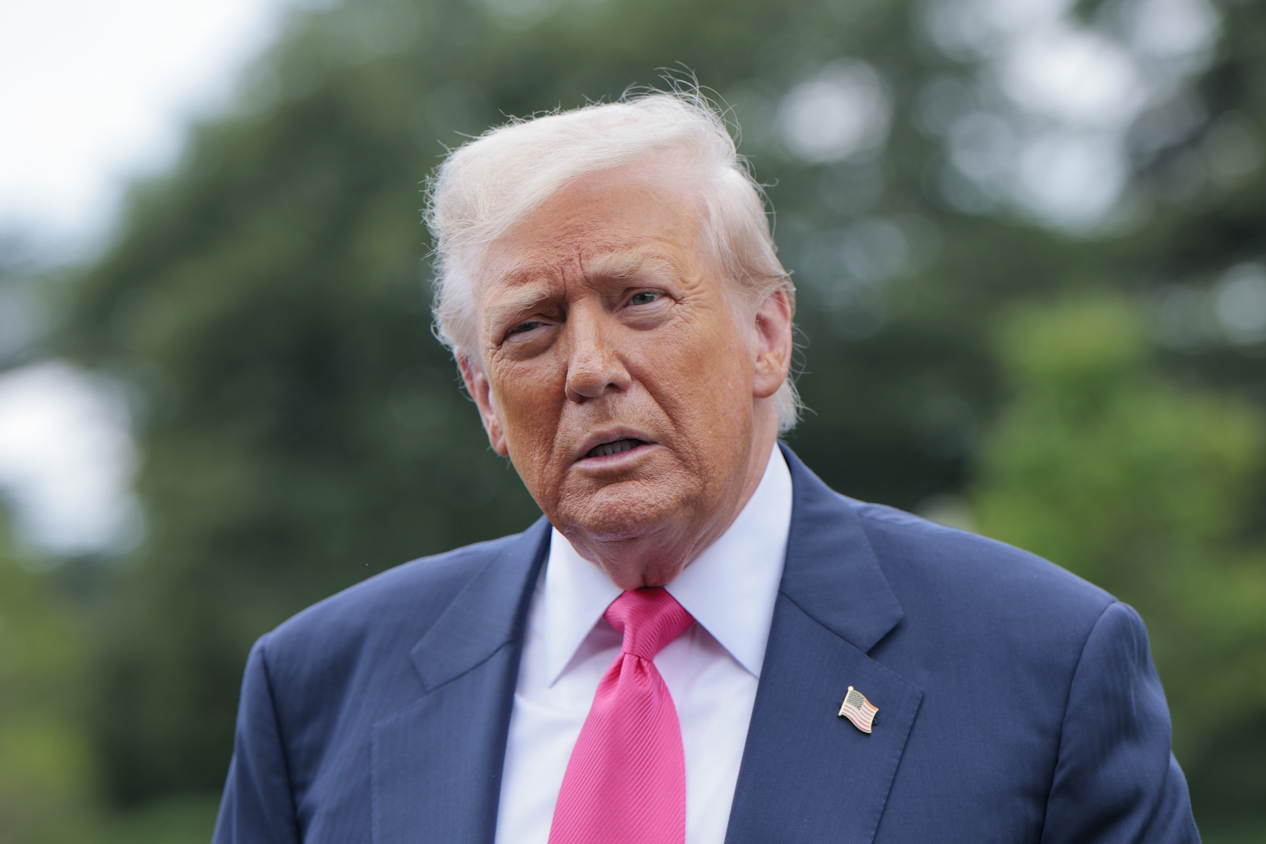 Donald Trump Defends 'Weak Dollar,' Economic Analysts Respond