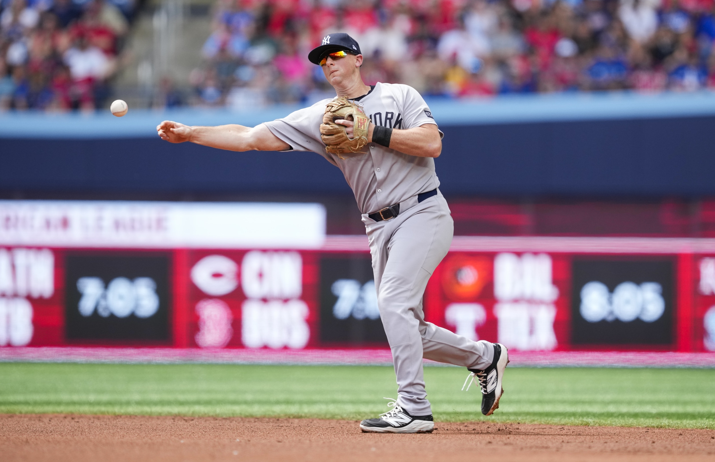 Former Yankees Utilityman Reportedly Expected To Sign Soon After Trade Deadline