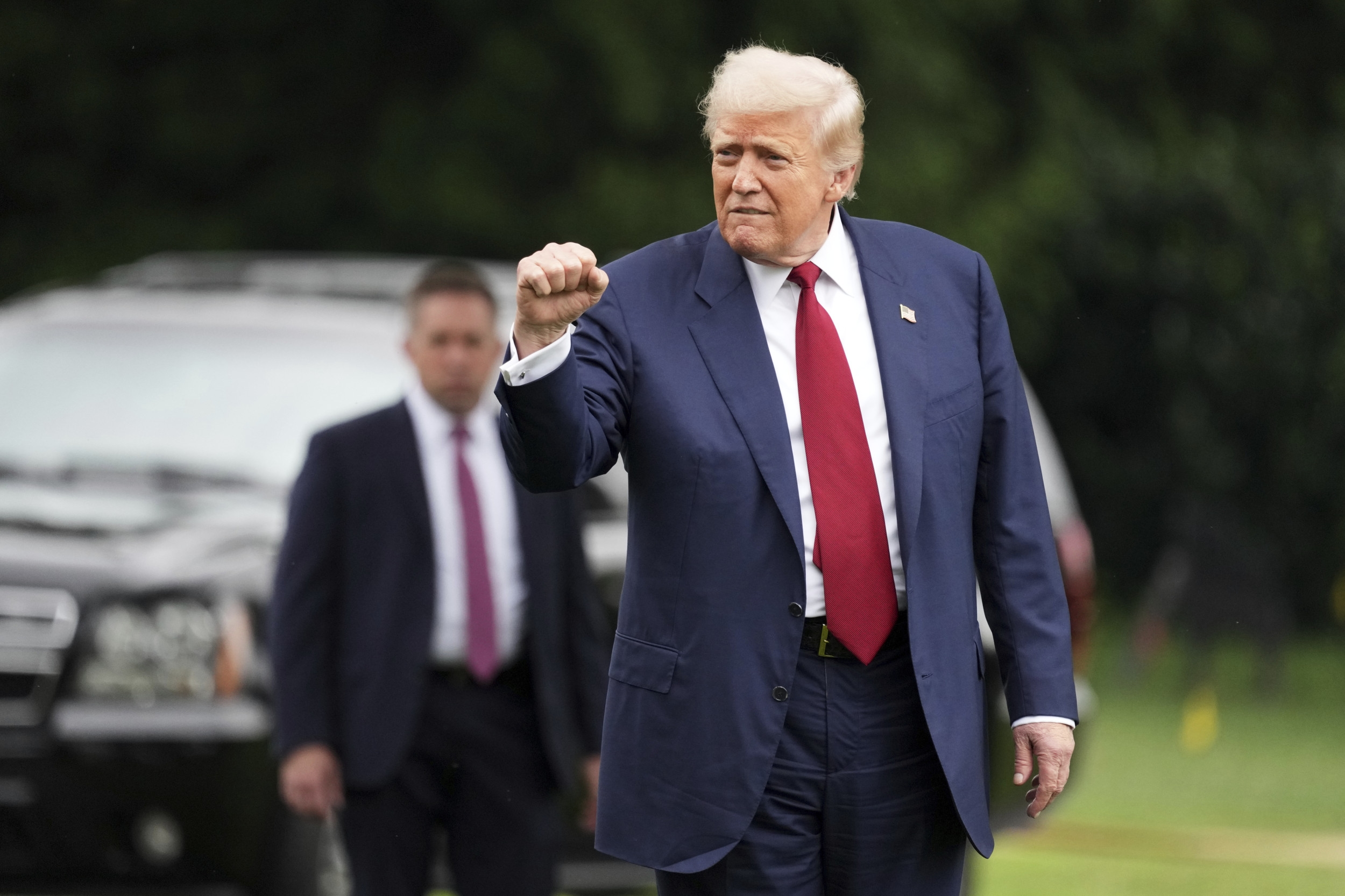 Donald Trump Disapproval Rating Hits New 2025 High