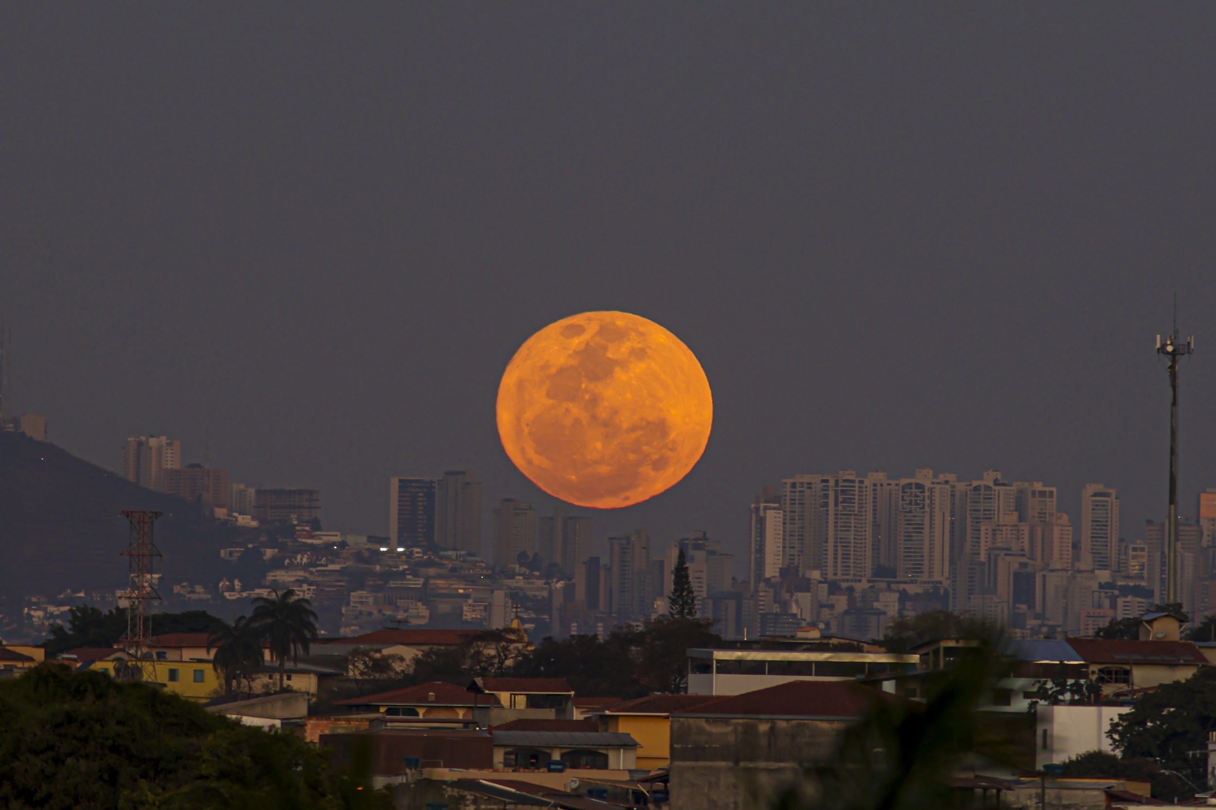 Sturgeon Moon 2025: How To Best See August's Lunar Show