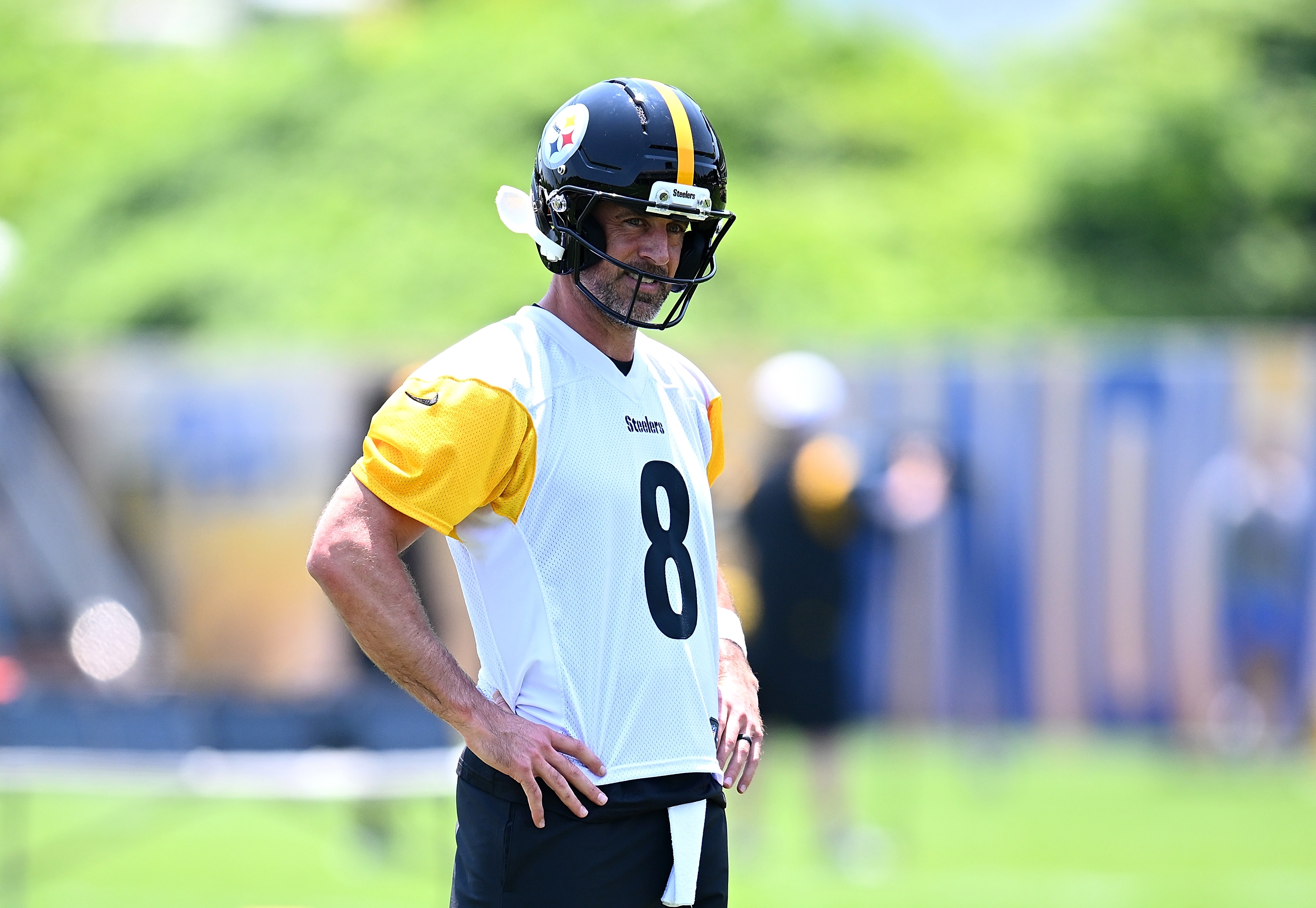 Steelers Receiver Gets Wake Up Call From Aaron Rodgers