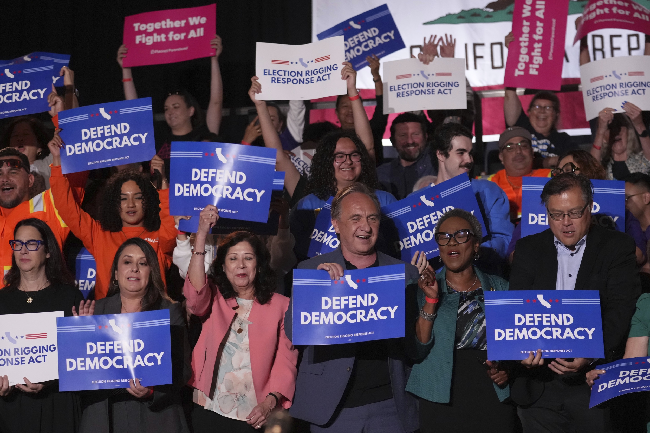 Progressive Group's Advisory Board Members Quit Amid Redistricting Battle