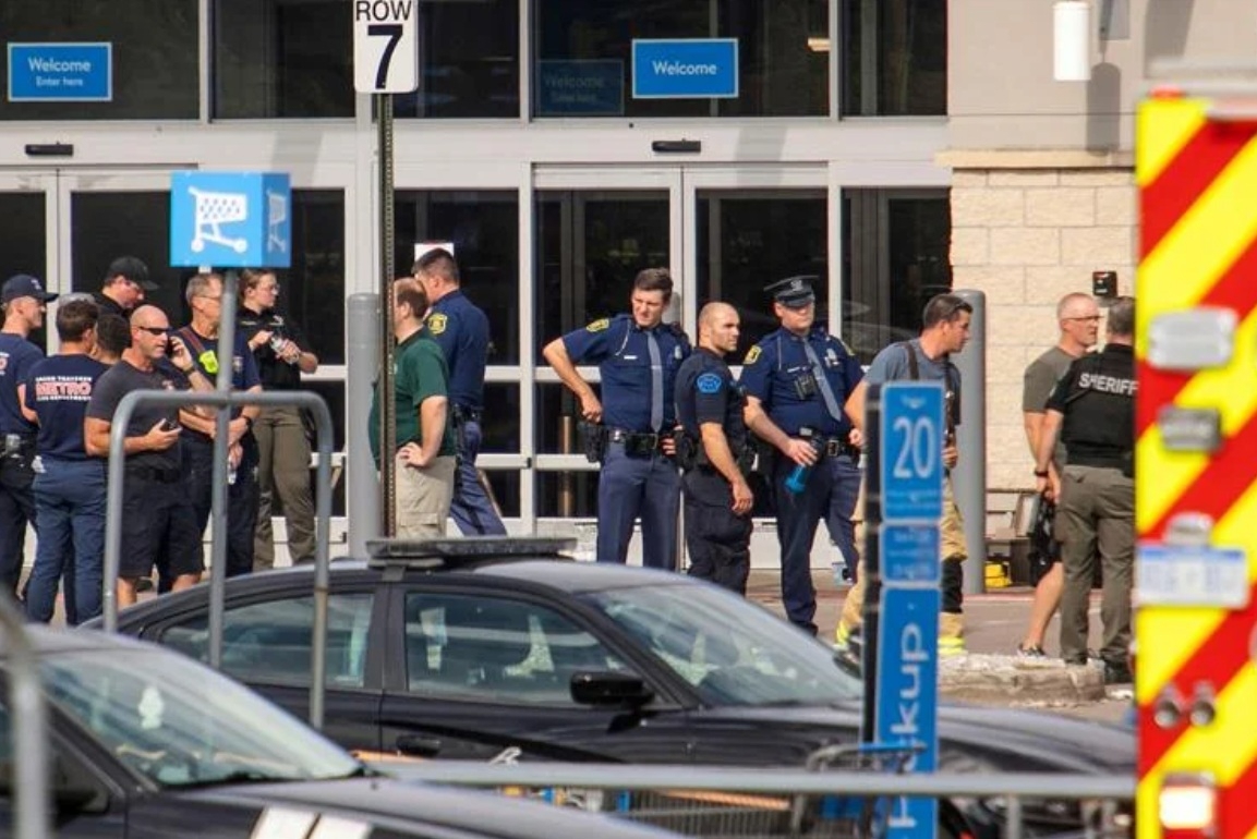 Dramatic Moment Brave Shopper Confronts Knife-Wielding Madman at Michigan Walmart After He Stabs 11 as First Photo of Attacker Emerges