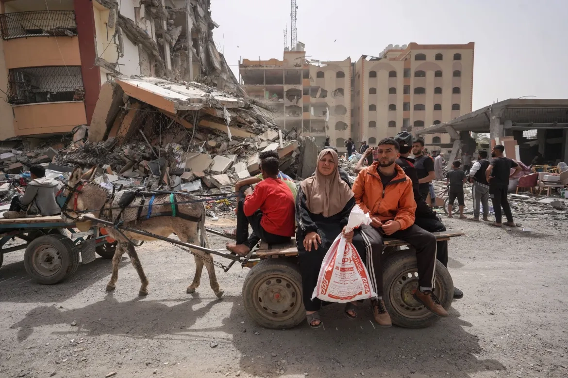 From Feasts to Survival: Gaza Families Rely on ‘Fake' Meals Amid Famine