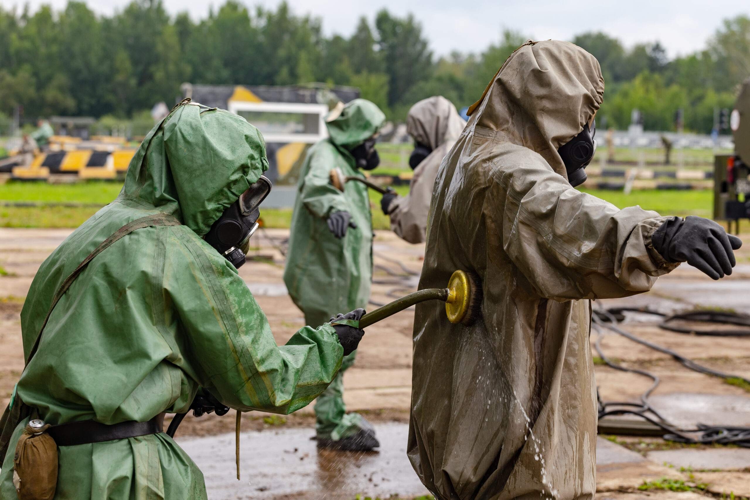 مجموعة أدنيك تطلق أول تجمع عالمي لتطوير استراتيجيات الدفاع ضد مخاطر 'CBRNE'