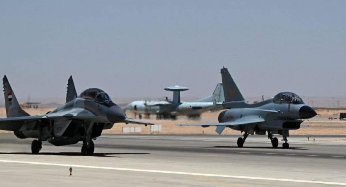 مصر تختبر قدرات J-10C الصينية في مواجهة مقاتلاتها MiG-29M2