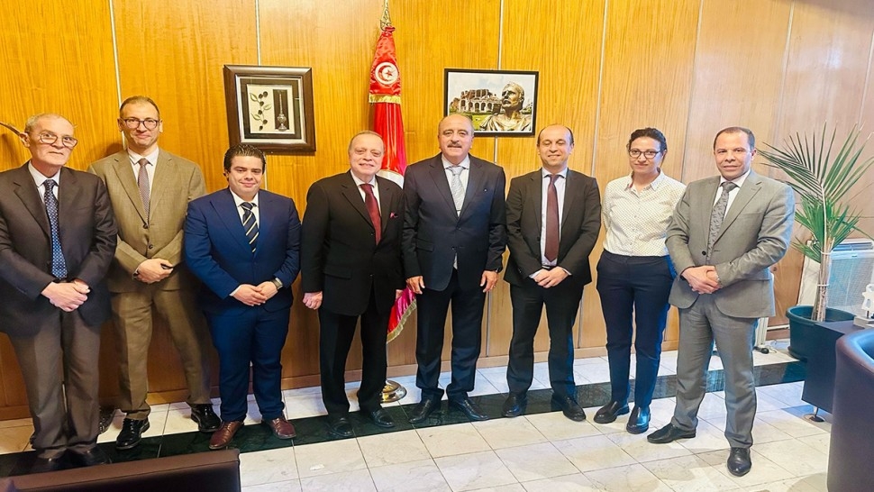 وزير الخارجية يوصى البعثات القنصلية بإيطاليا بمواصلة تحسين الخدمات الادارية