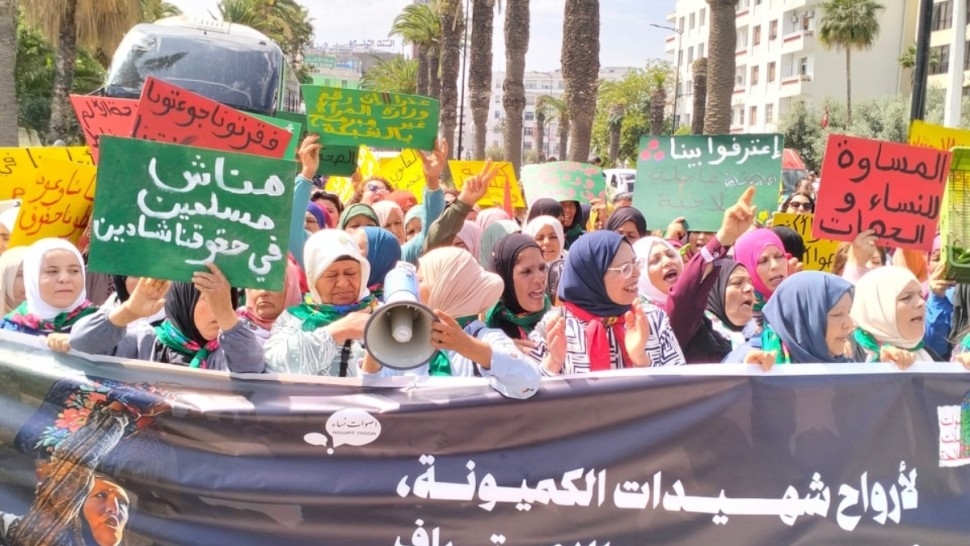 العاملات بالقطاع الفلاحي: معاناة يومية وأجر لا يتجاوز 10 دنانير (فيديو)