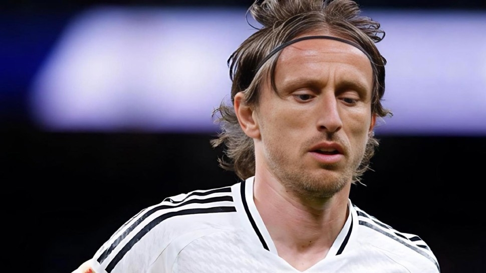 لوكا مودريتش يعلن رحيله عن ريال مدريد
