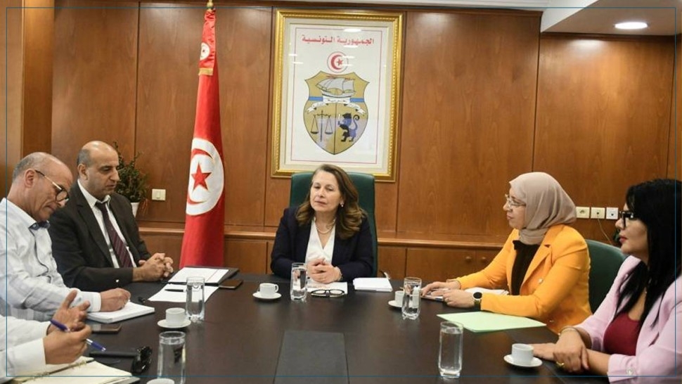 وزيرة الصناعة تدعو إلى تسريع إنجاز مشروع ثلاثي الفسفاط الرفيع بالمظيلة 2