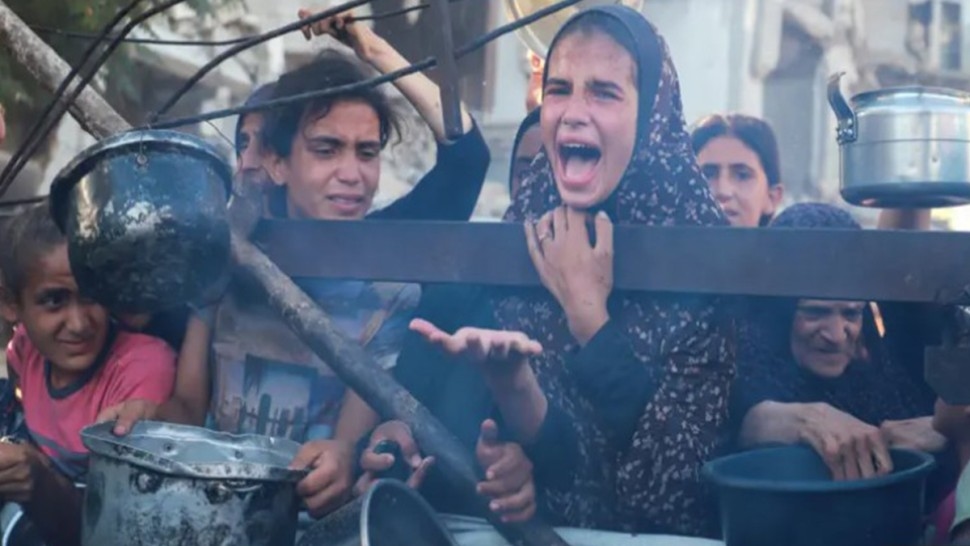 باريس ولندن وبرلين تدعو إلى إنهاء الكارثة الإنسانية في غزة فورا