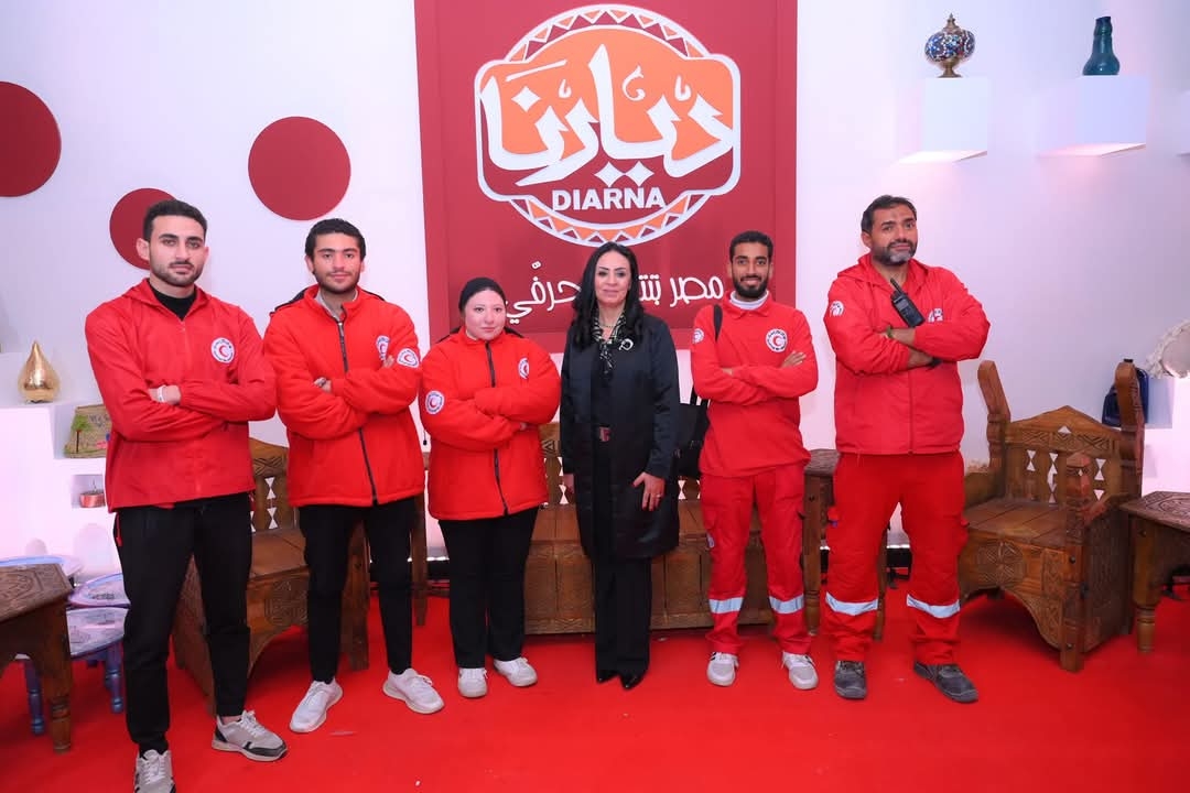وزيرة التضامن تتفقد معرض ديارنا للحرف اليدوية والتراثية بكايرو فيستفال