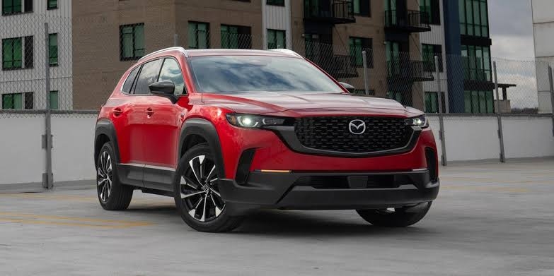 حرب التجارة تُجبر مازدا على خفض إنتاج سياراتها CX-50 في أمريكا