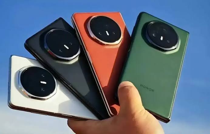 Honor Magic V3 الجديد ... وحش قابل للطي
