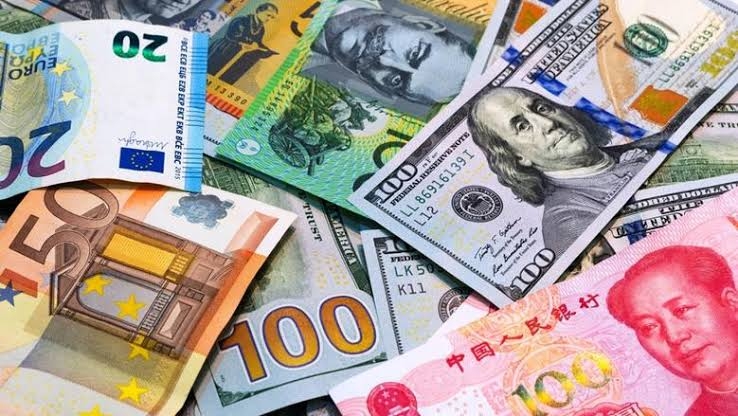 أسعار العملات الأجنبية اليوم الثلاثاء في البنك الأهلي المصري