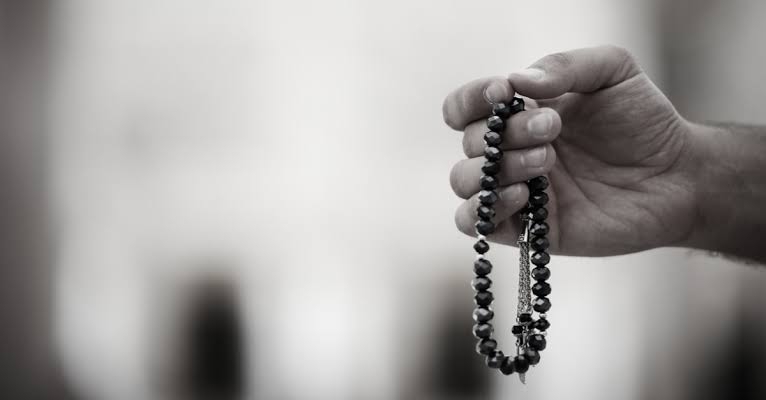 أذكار الصباح .. طمأنينة تبدأ بها يومك ووقاية من كل شر