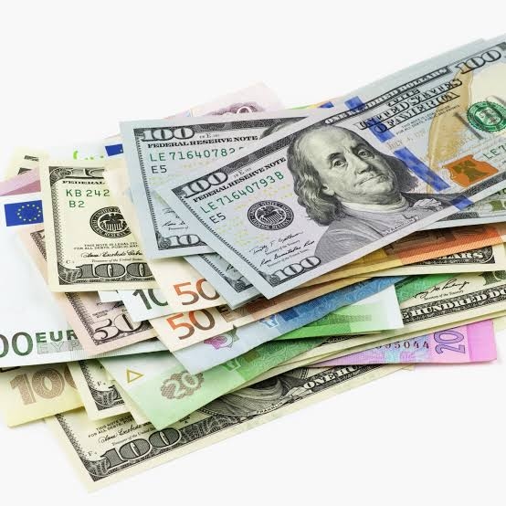 ارتفاع مؤشر الجنيه المصري أمام العملات الرئيسية بنهاية تعاملات الإثنين
