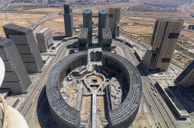 العاصمة الإدارية تقترب من تقييم تريليون جنيه لأصولها تمهيدًا لطرحها في البورصة