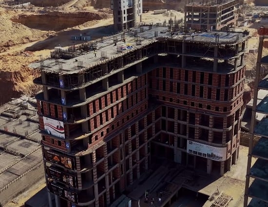 جولدن تاون ترفع سقف المنافسة.. 4 مشروعات كبرى وتعاون هندسي مع محرم بخوم