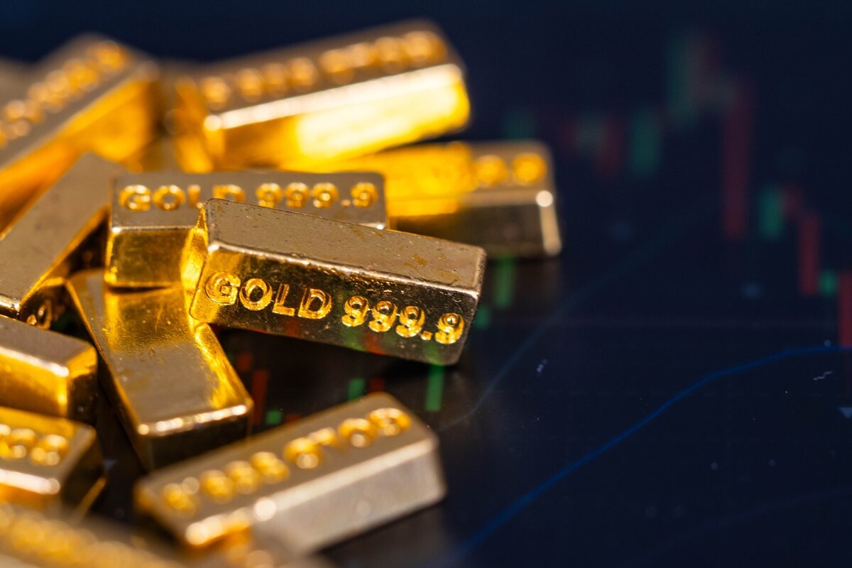 Gold prices rise 27 percent this year, but is the rally over?