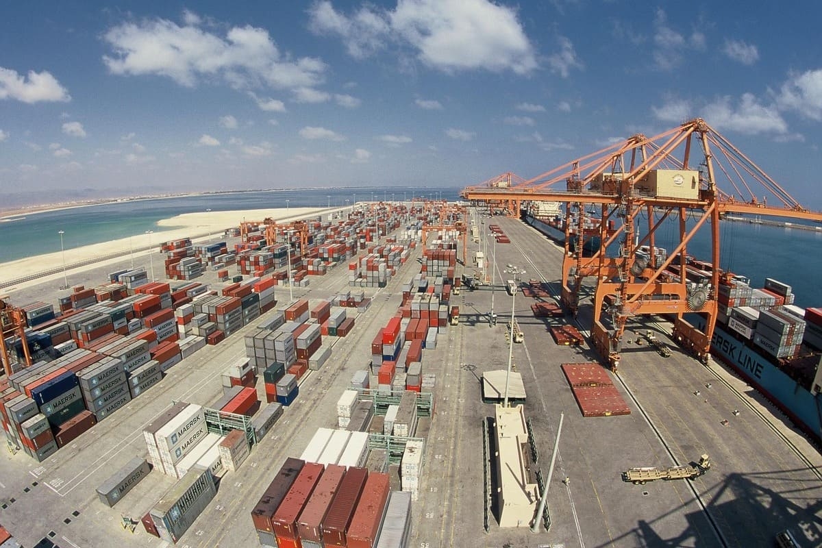 Oman's industrial exports surge 8.6 percent to $4.2 billion in Q1 2025 on electrical equipment manufacturing